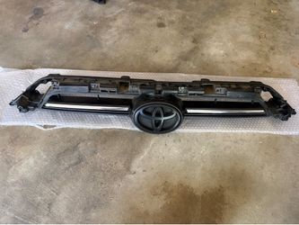 Toyota 4Runner Front Grille OEM