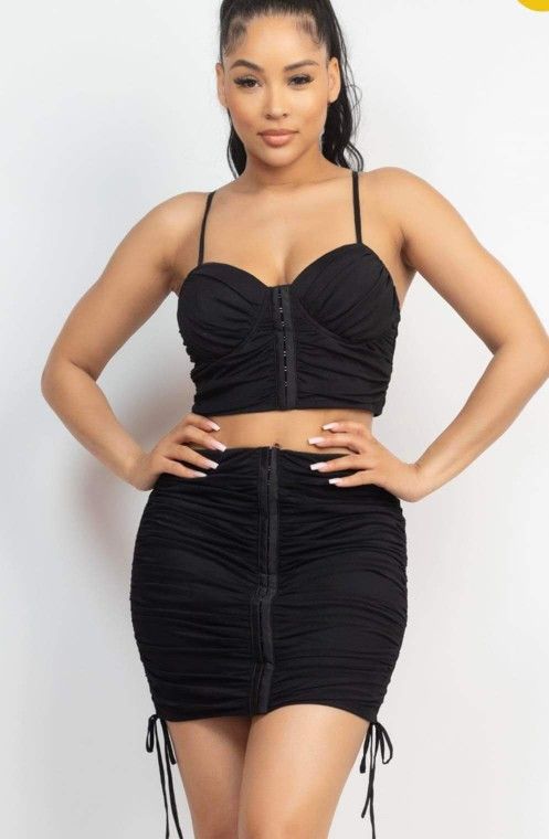 New Womens 2 Piece Set Available In Size Medium And Large 