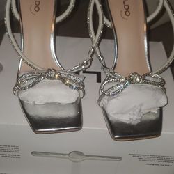 Aldo Barrona Silver Heels Size 7.5