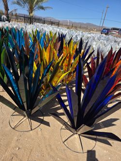 Eye-Catching Desert Art🌵Cacti, Flowers
Metal Yard Art🌺POTTERY