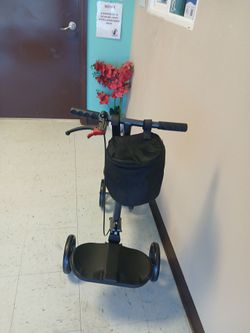 Knee scooter