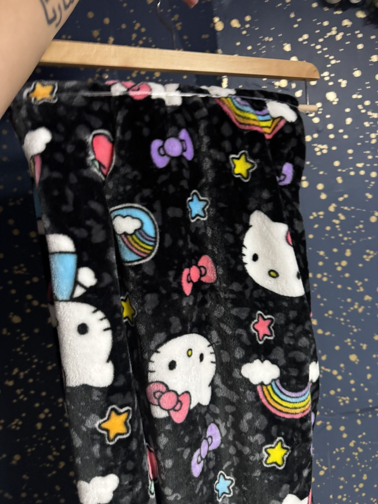Hello Kitty Blanket