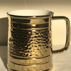 Luxe Habitat Gold Metallic Ceramic Coffee Mug.