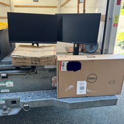 Three Dell Monitors With Triple Monitor Stand 