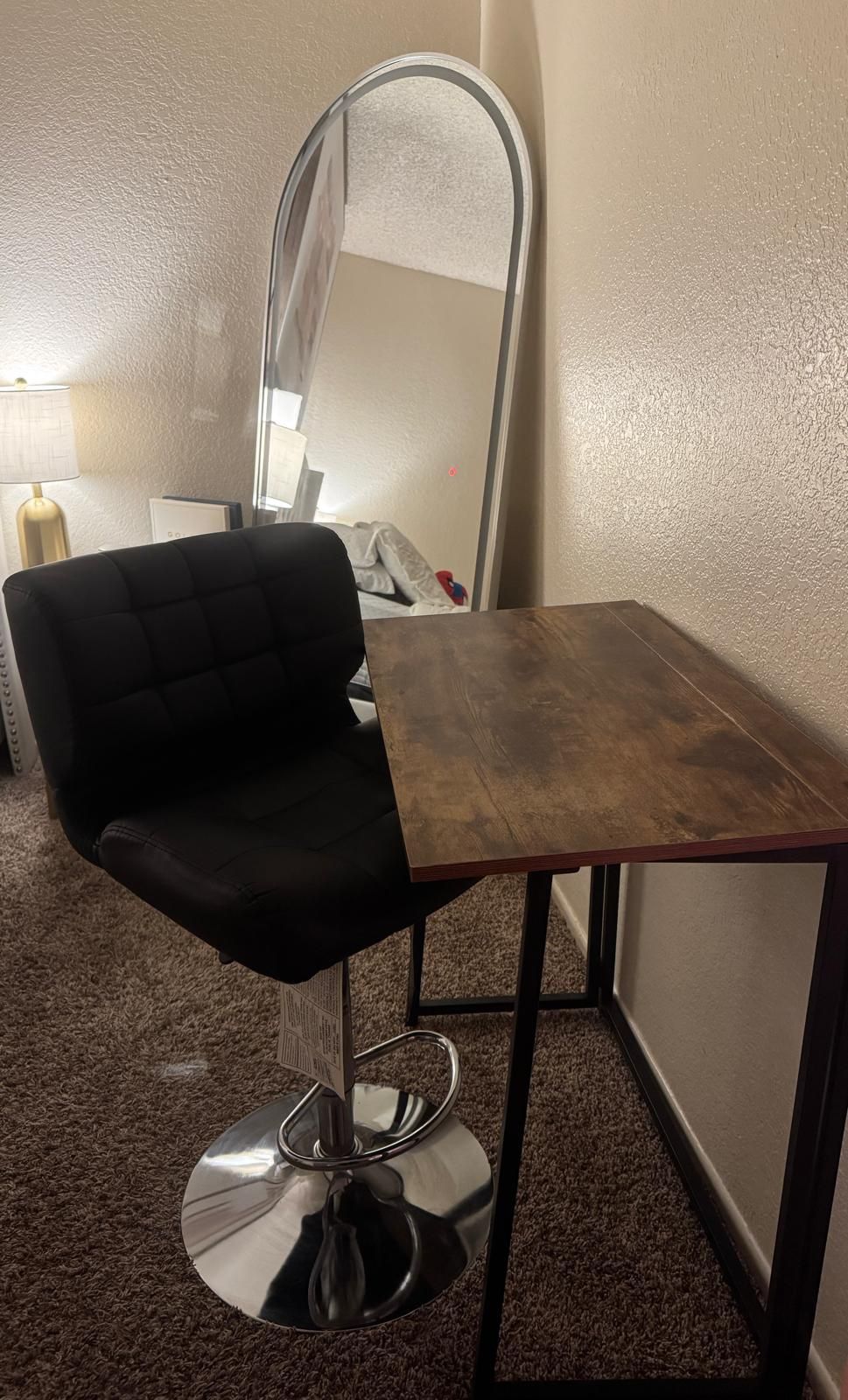 Desk And Chair Good Condition 