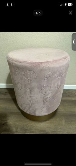 Hello kitty ottoman vanity stool