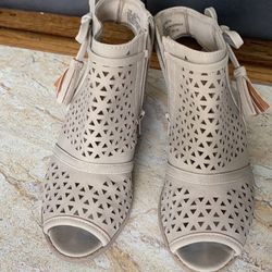 Size 1 Girl shoes