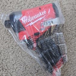 Milwaukee Fuel M12 Impact Driver