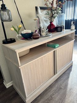 Tv stand 48’ media dresser beige