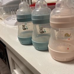 MAM Bottles For Newborn Size 1