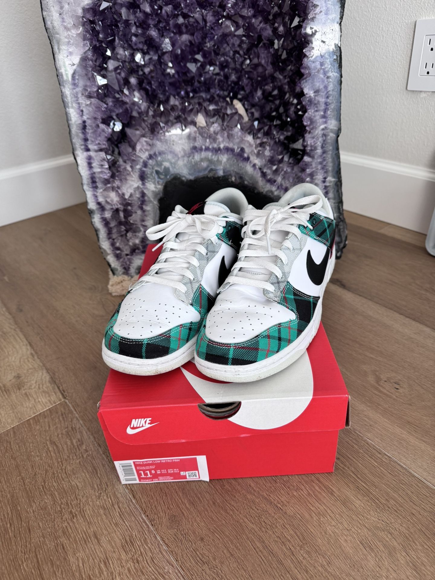 Nike Dunk Low Retro Premium ‘Christmas’ Size 11.5 - Pre-owned for Sale ...