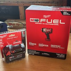 Milwaukee M18 Fuel 1/2 inch impact w battery NEW!!!