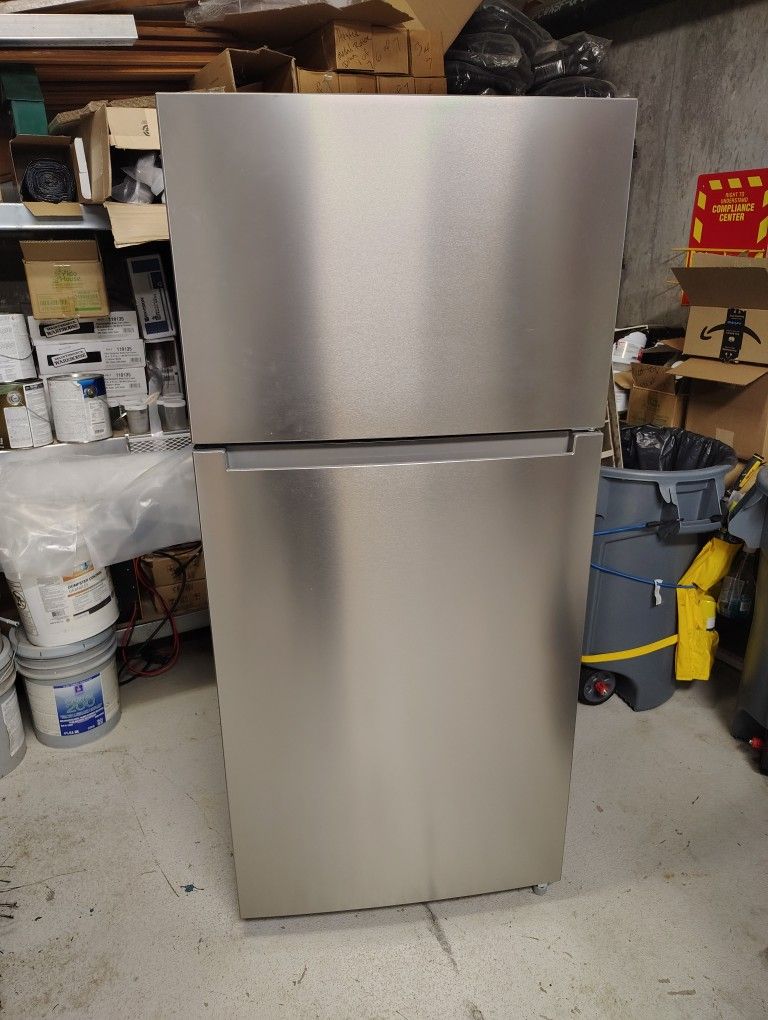 Brand New Seasons Refrigerator