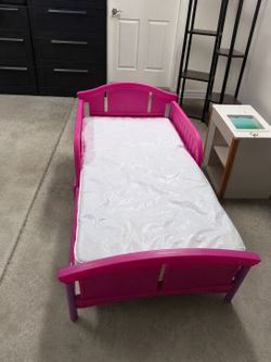 Toddler bed and mattress