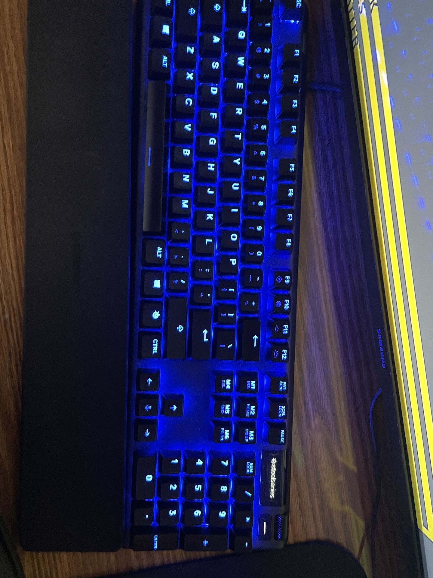 Steelseries Apex Pro Keyboard