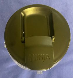 NEW 24 Oz. Clear Nutri Ninja Cup with Black Twistable Spout Sip & Seal Lid