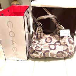Vintage Luxe Coach Bag & Box/bag…