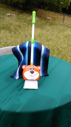 Vintage Baby Genius Vinko Musical Broom Promotes Cleaning For Children