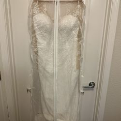 **NEW** Wedding Dress - Plus Size