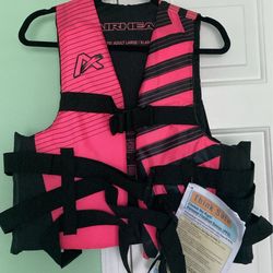 NWT Pink/Black Women’s Life Vest Jacket Size L/XL