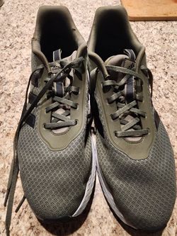 Adidas cloud foam size 13
