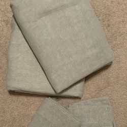 Queen size flannel sheet set $20 each