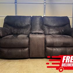 Power Reclining Loveseat with Center Console - Free Delivery Included!
