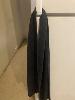 Black LV Hat/Scarf Set for Sale in Ronkonkoma, NY - OfferUp