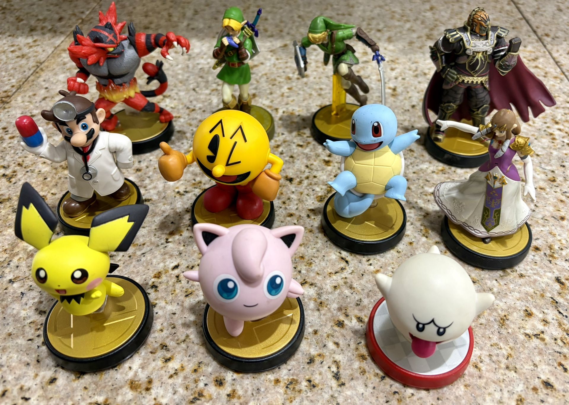 Lot of 11 - Nintendo Amiibos - Link, Zelda, Ganondorf, Pokemon, Super Smash Bros