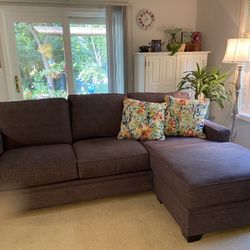 Couch With Lounge 