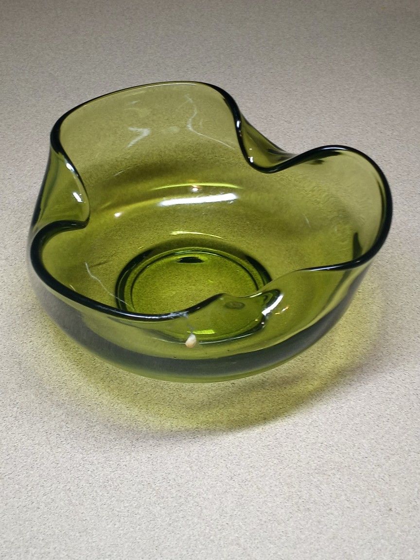 Green Art Glass Candida Dish