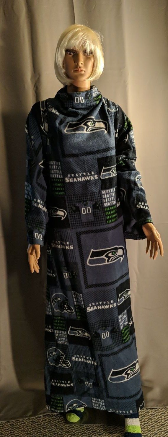 Woman's Seahawks hoodie package