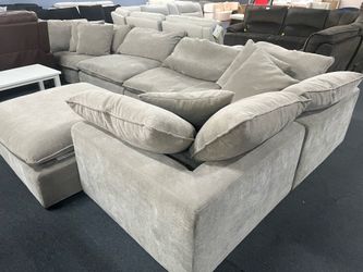Modular sofa，$1200