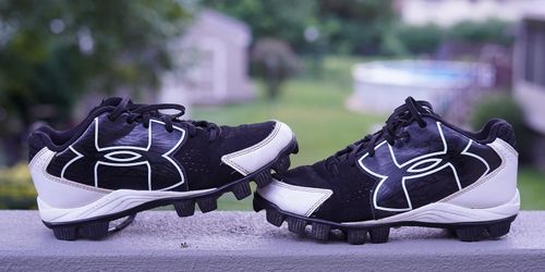 Under Armour Baseball Shoes size 3Y
