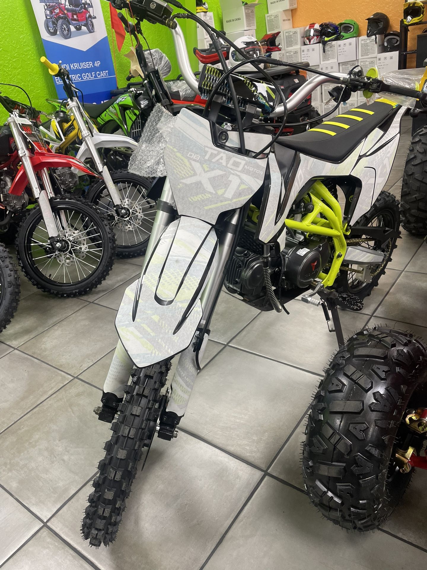 Brand New 150cc Dirt Bike Tao Motor Fully Manual