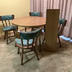 Table with 4 Chairs And Leaf - Vintage 1970’s $130 For All Cash Only - **Will Sell Pieces Separately - Prices Shown Below**