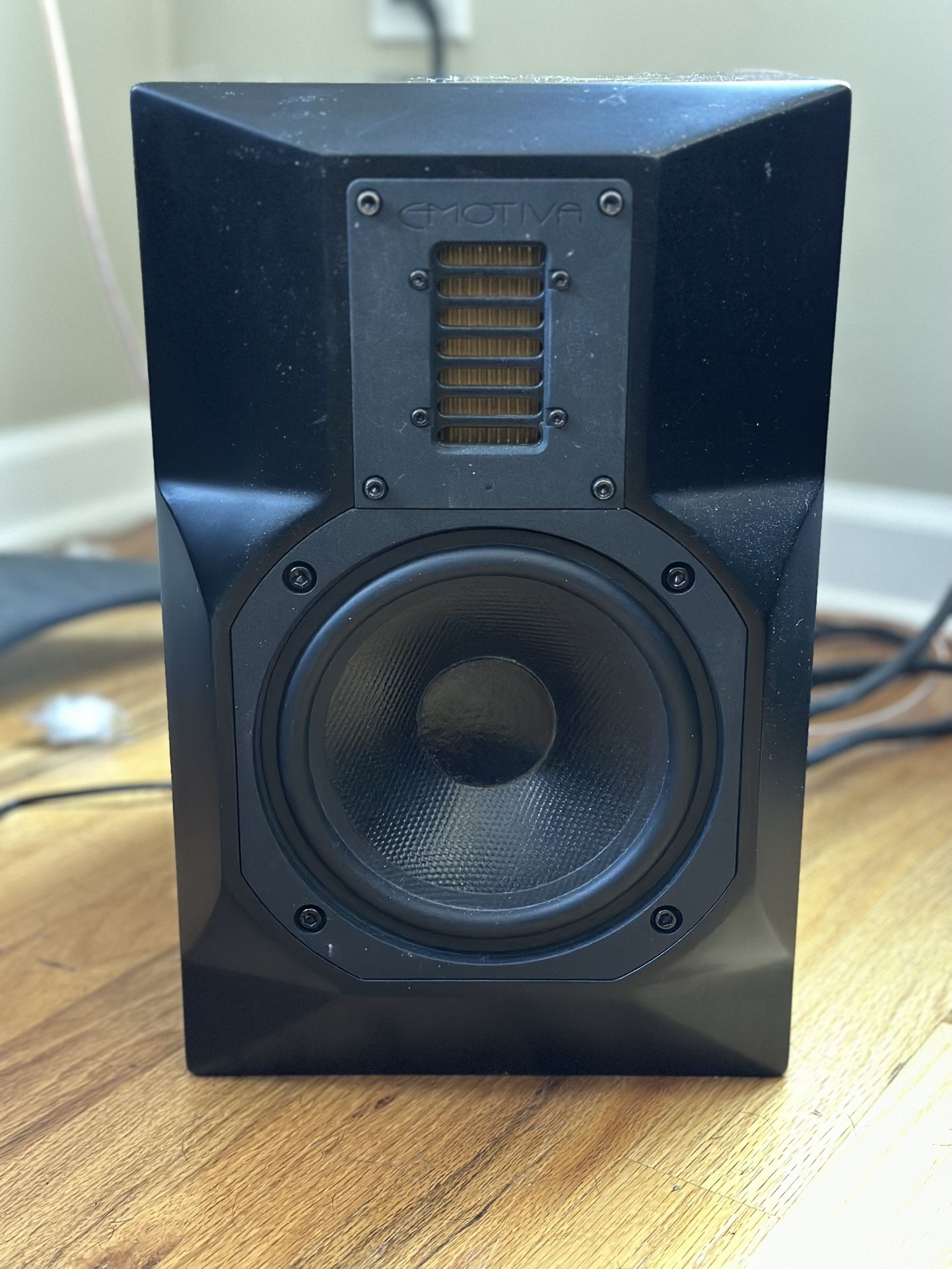 Emotiva Stealth 6 Studio Monitors (Please Read)