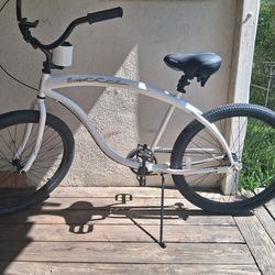 Three speed beach cruiser