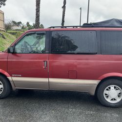  1997 GMC Safari SLE