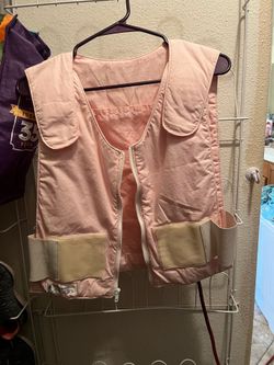 Women’s cooling vest