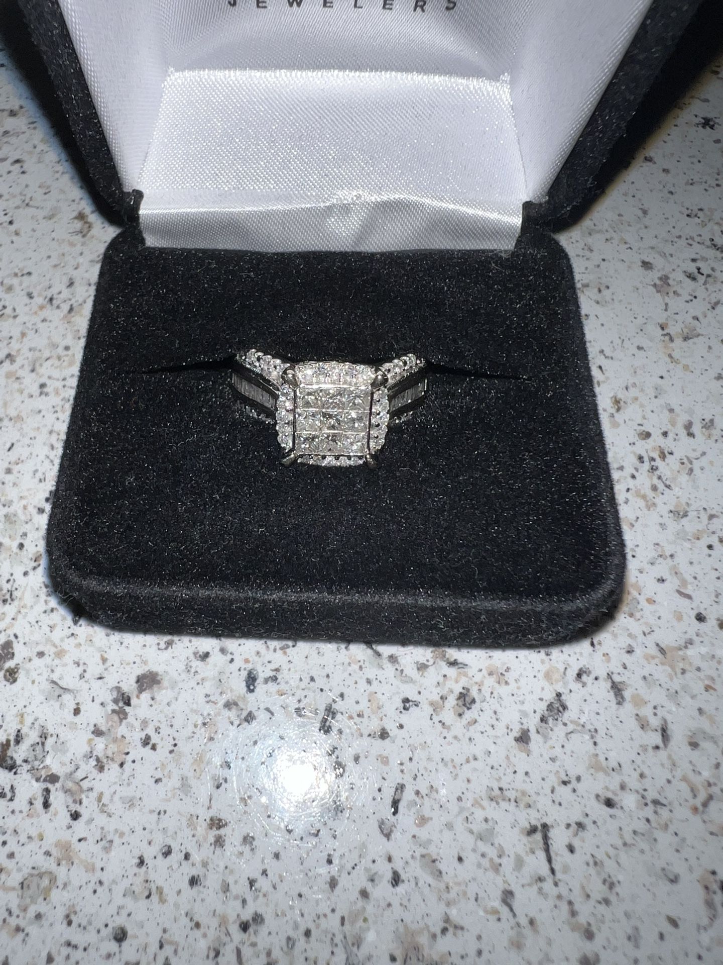 10ct White Gold Diamond Ring