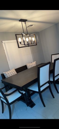 Dinning Table