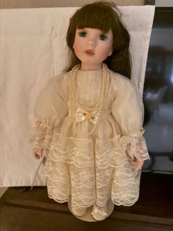 Georgetown Collection Doll
