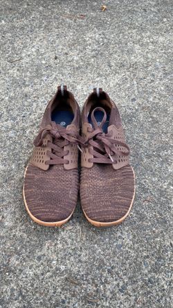Whitin “barefoot” walking shoes
