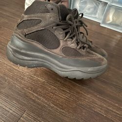 Yeezy Boots Size 10