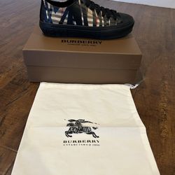 Burberry Low Tops ( Size 10 ) 