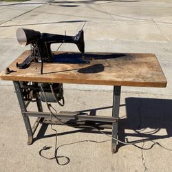 SINGER Singer Sewing Machine Industrial 