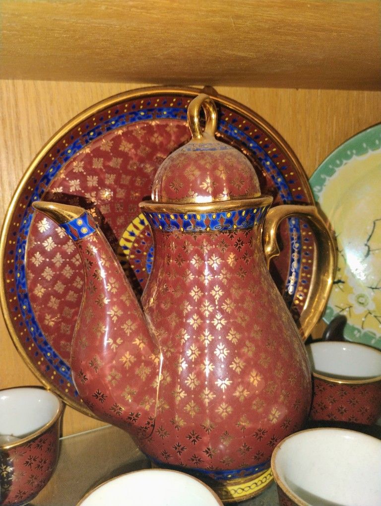 Hand painted In Thailand Tea Pot Set