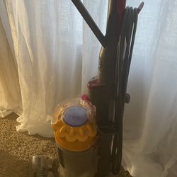 Preowned Dyson Vaccum