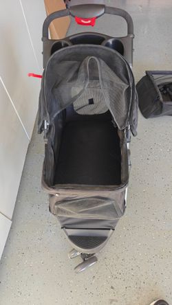 Dog stroller